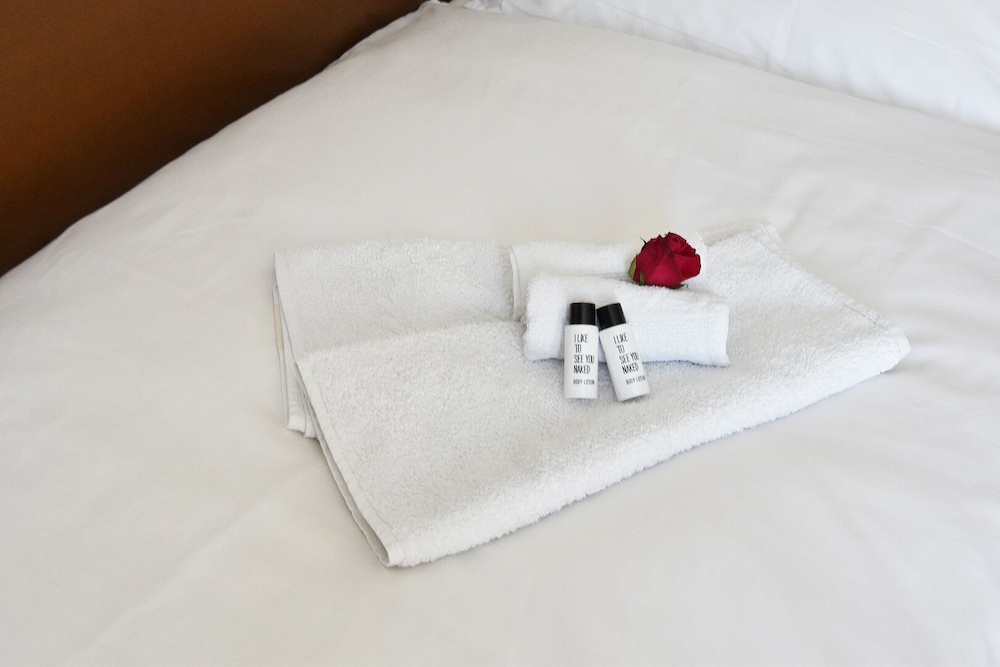Economy Double or Twin Room photo 3