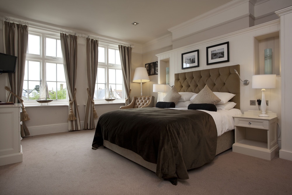 Standard Double Room, Partial Sea View photo 2