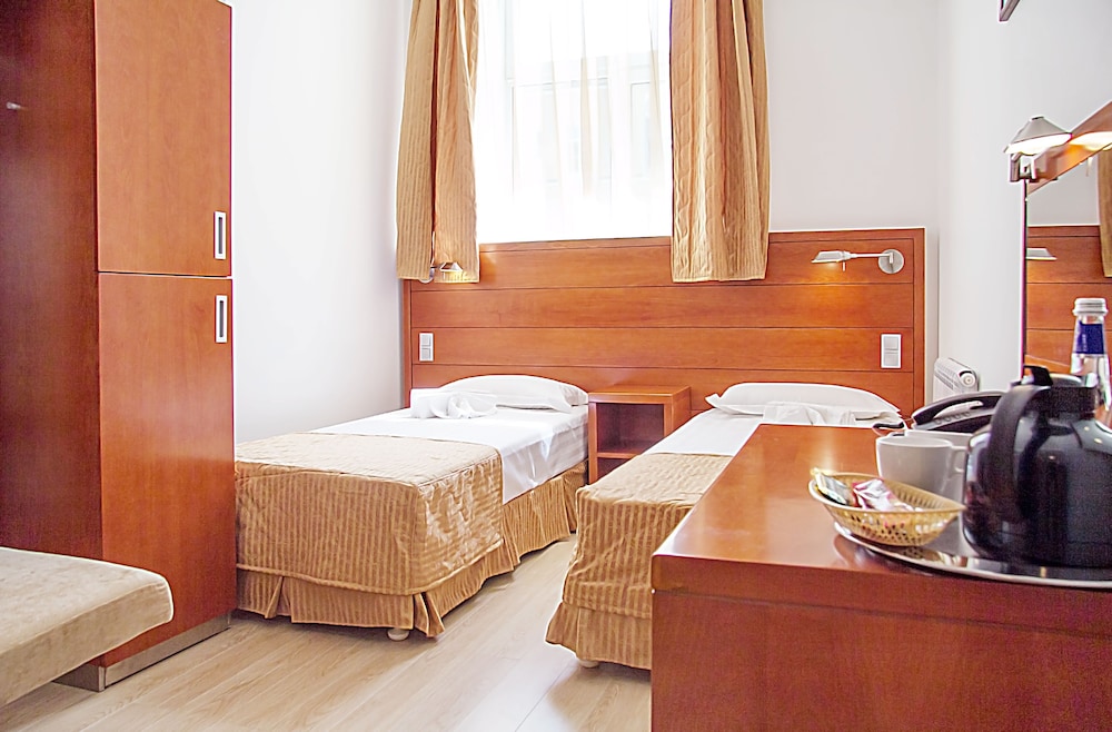 Standard Room photo 1