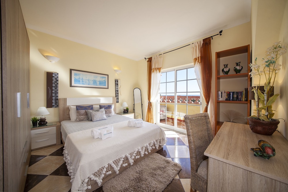 Apartment, 2 Bedrooms, Sea View