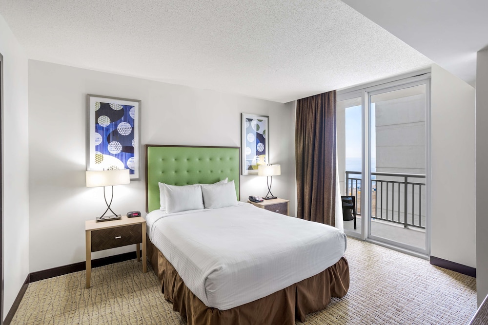 1 Bdrm Ocean View Kg Acc Roll-in Shwr photo 2