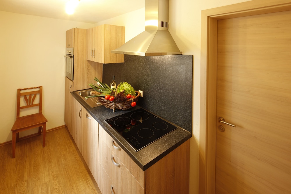 Apartment 11 photo 2