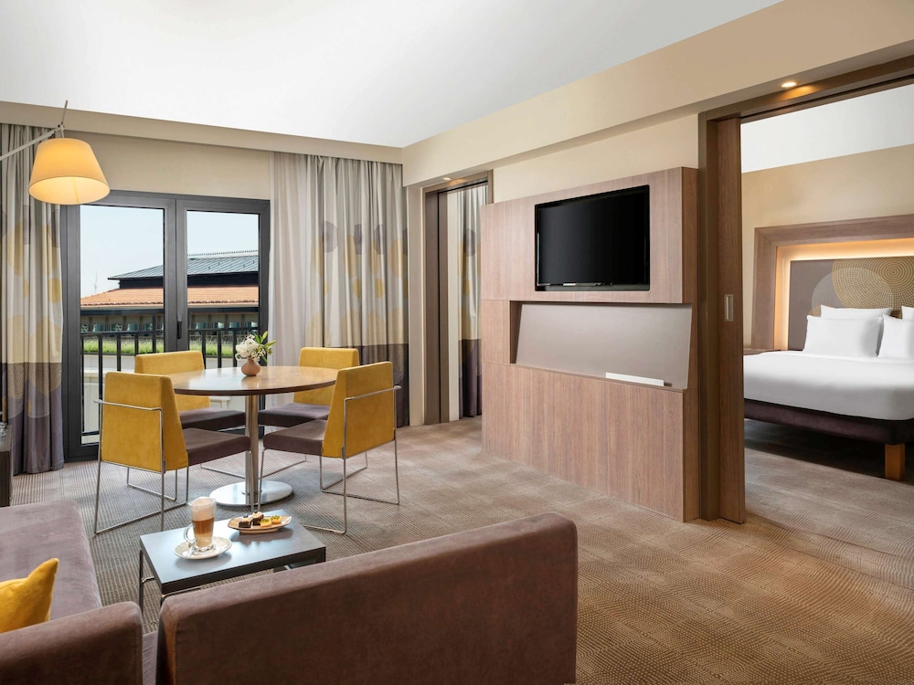 Executive Suite, 1 King Bed with Sofa bed, View (Bosphorus)