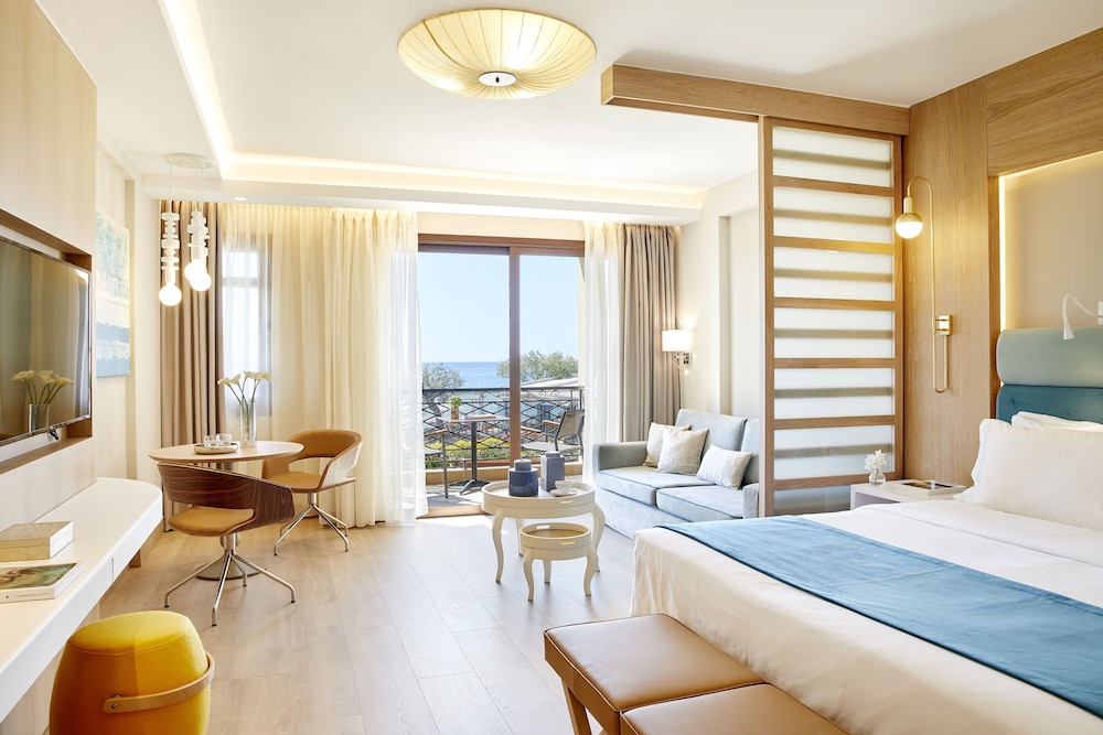 Junior Studio Suite, Garden View