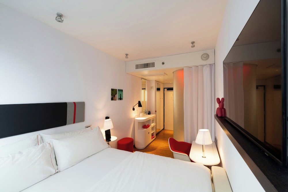 Premium Room, 1 King Bed (View)