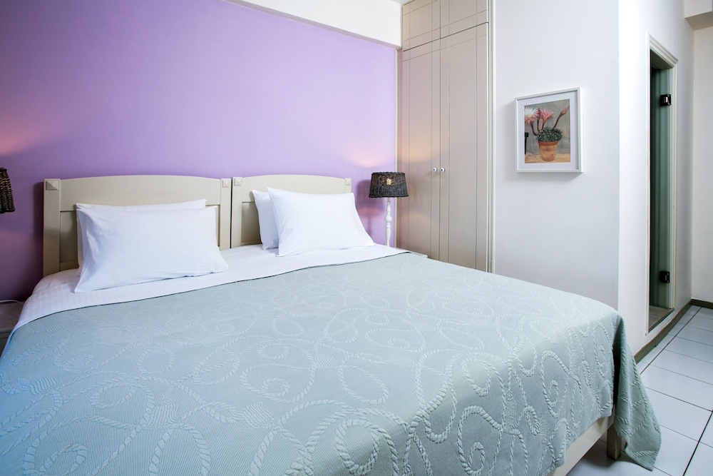 Economy Double Room photo 2
