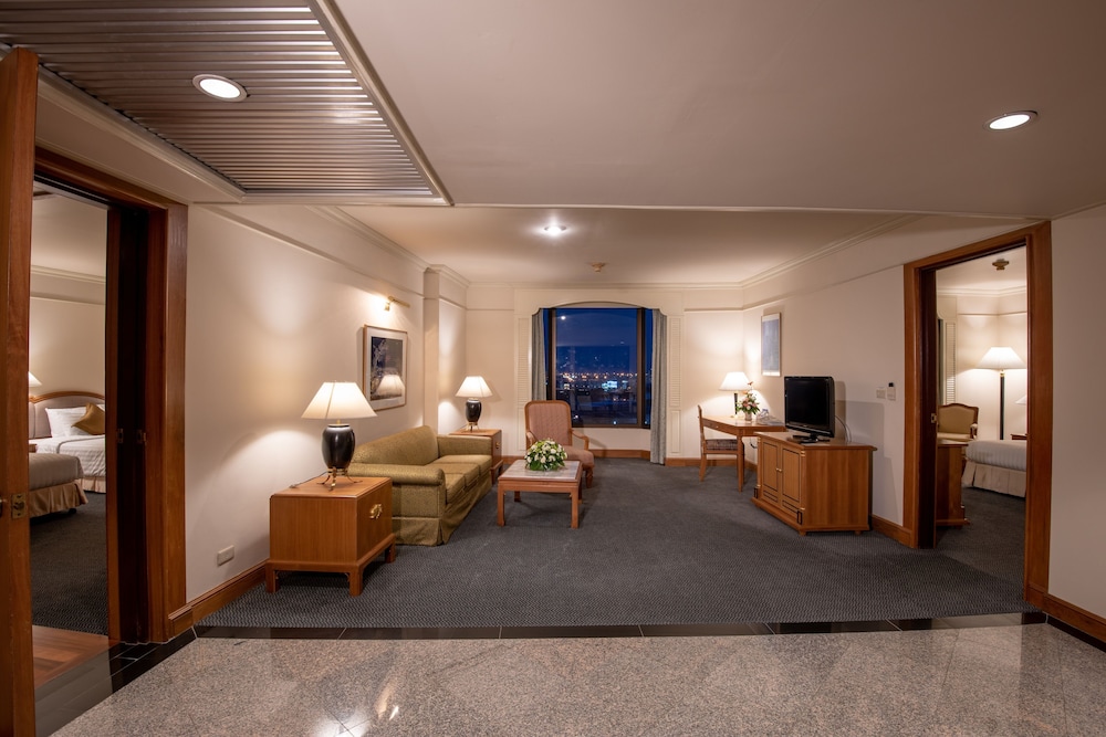 Family Suite, River View thumbnail 6