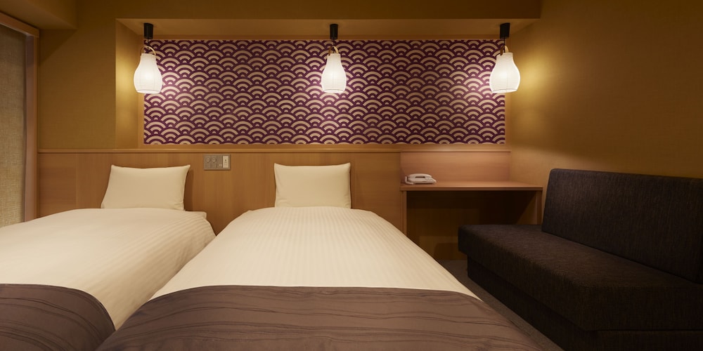 [Non-Smoking] Short Stay: CheckIn-8PM & CheckOut-10AM (Standard Twin Room)/Shower Booth