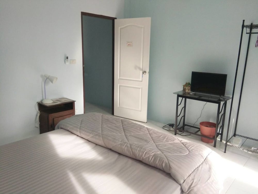 Standard Room photo 2