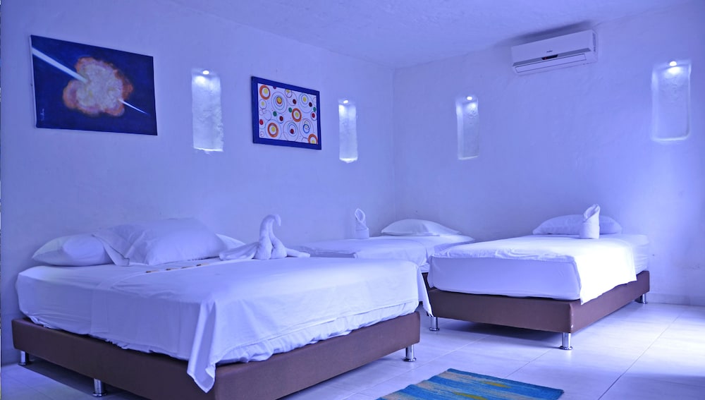 Deluxe Quadruple Room, 1 Bedroom, Balcony, Mountain View photo 2