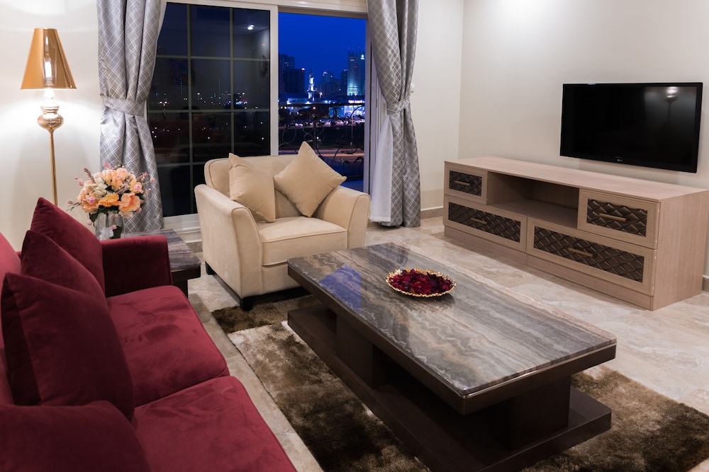 Executive Suite, City View photo 1