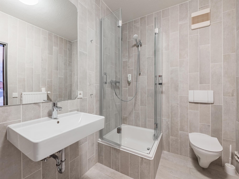 Twin Room - Photo 4