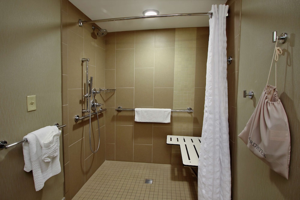 Room, 1 Queen Bed, Accessible, Non Smoking - Photo 3