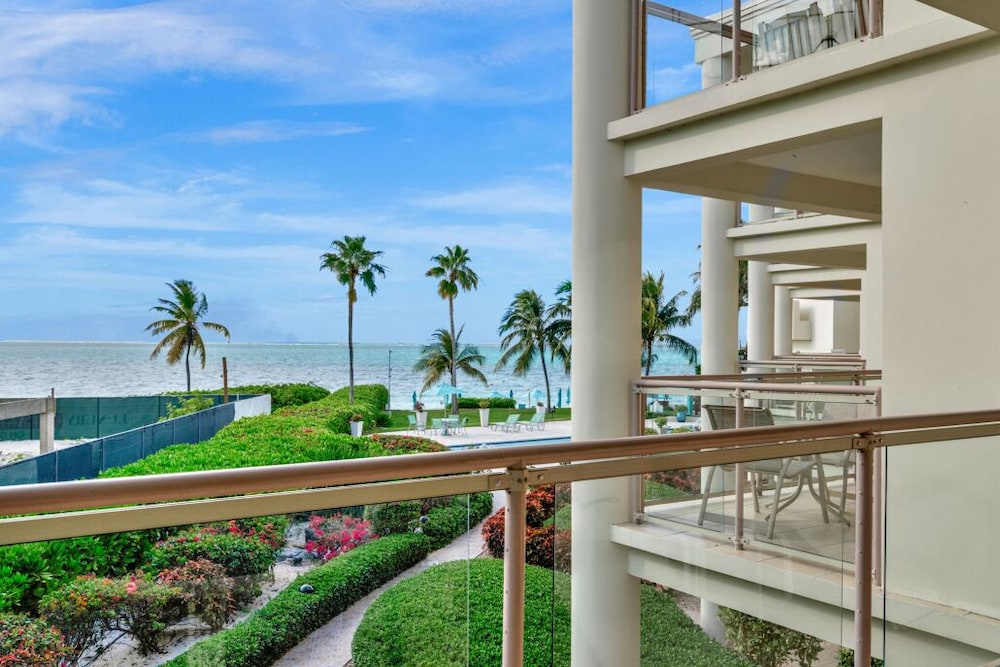 1 Bedroom Partial Ocean View (4205) photo 1