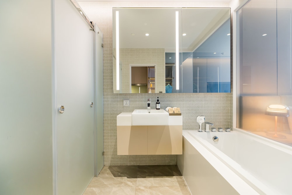 Deluxe Double or Twin Room - Photo 4