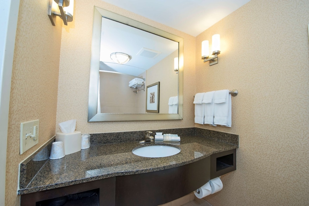 Junior Suite, Multiple Beds photo 3