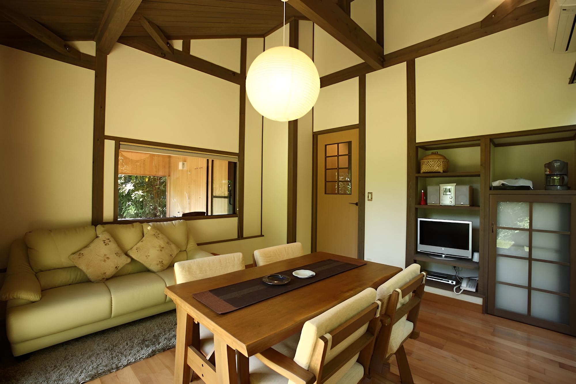 Standard Double or Twin Room, Private Bathroom, Mountainside photo 3