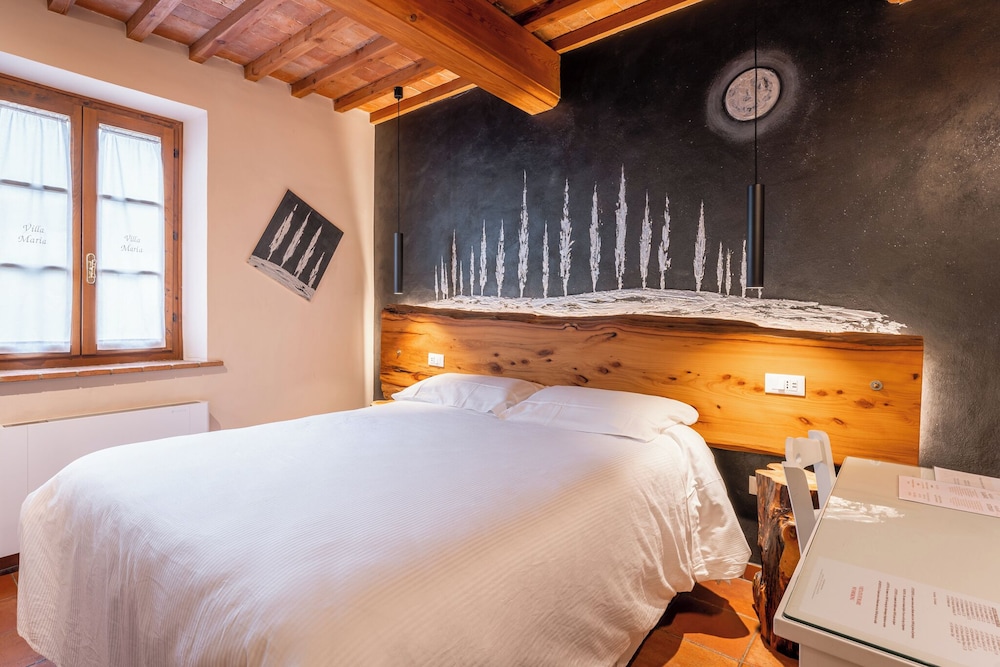 Standard Room, 1 Queen Bed, Non Smoking, Garden View photo 1