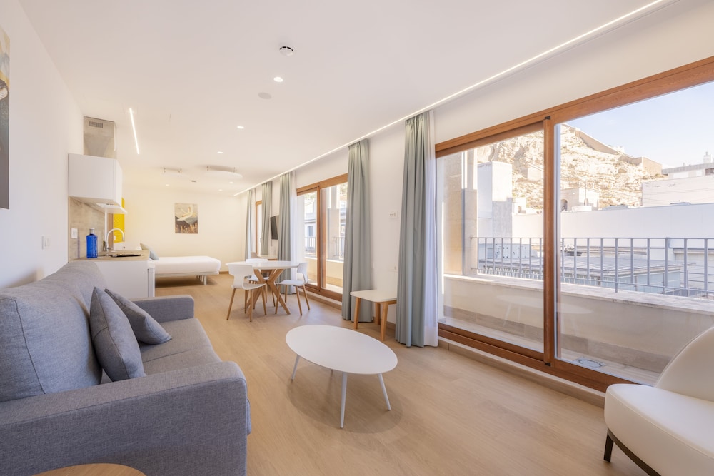 Estudio Premium, 1 Cama Queen con Sofá Cama, Acceso a la Piscina, Vista a la Ciudad (Terraza)