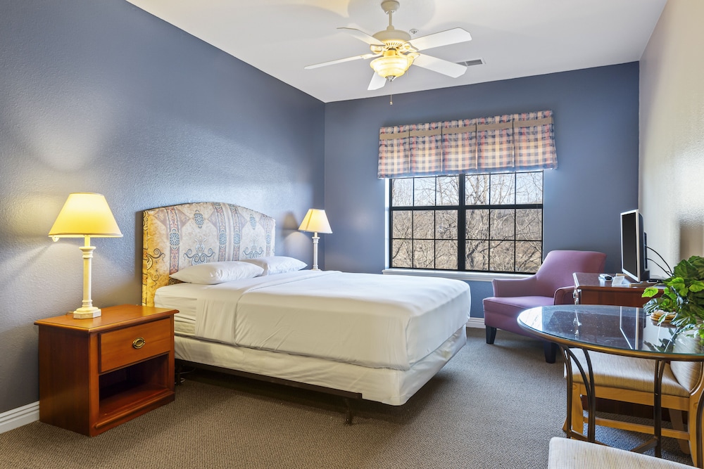 Standard Condo, 2 Bedrooms, Lakeside photo 2