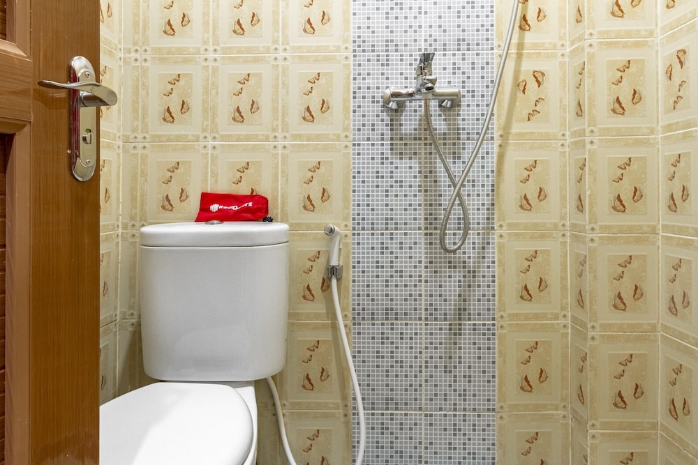 Premium Room (Reddoorz) - Photo 4
