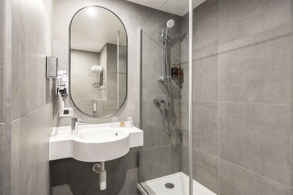 Superior Double Room, 1 Queen Bed - Photo 6