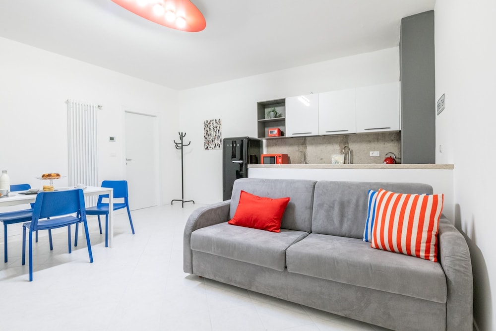 Apartment photo 1