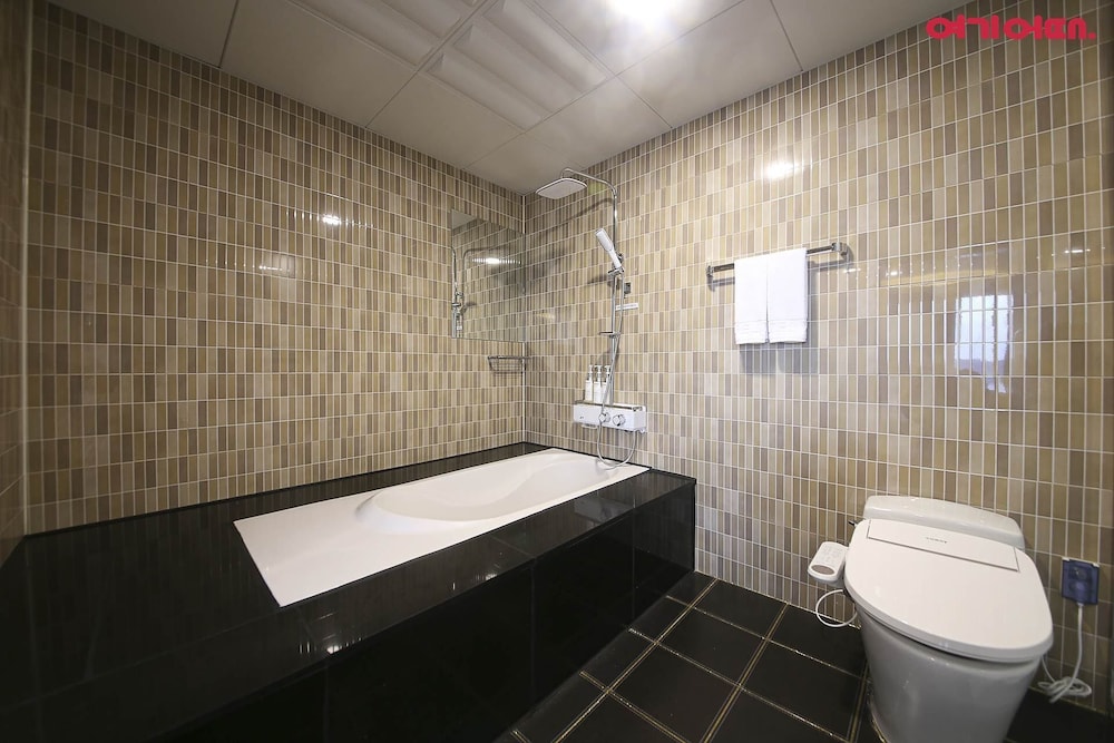 Superior Twin Room - Photo 3