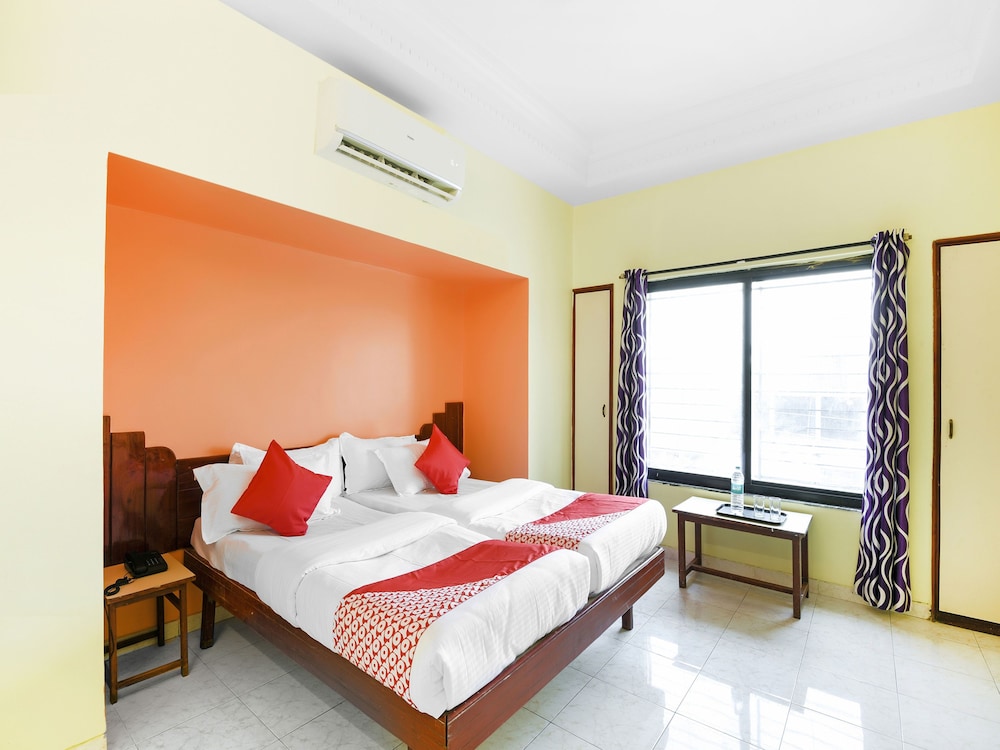 Deluxe Double Or Twin Room, 1 Queen Bed photo 3