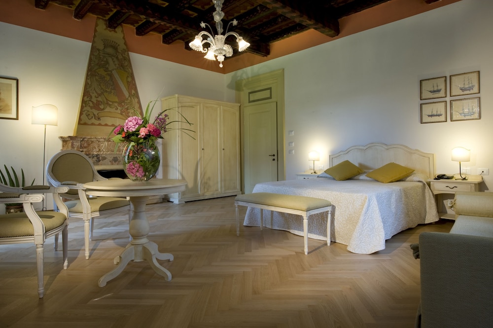 Junior Room photo 1