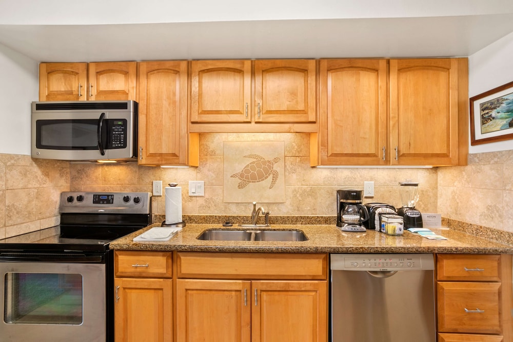 Suite (1 Bedroom,  Ocean View) - Photo 3