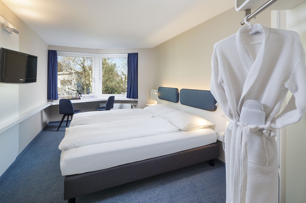 Double Room - Photo 2
