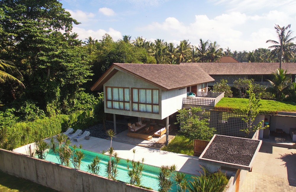 Four-Bedroom Private Pool Villa Sandiwara photo 1