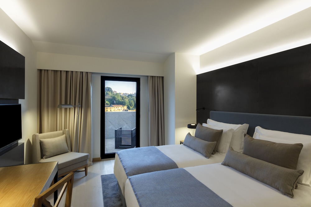 Premium Twin Room