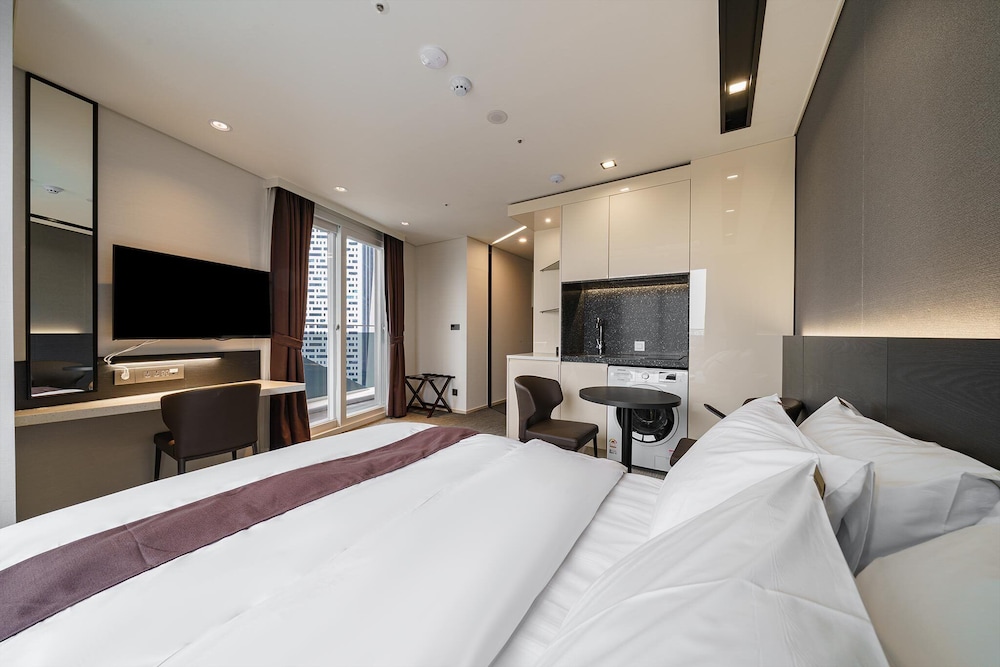 Deluxe Double Room - Photo 3