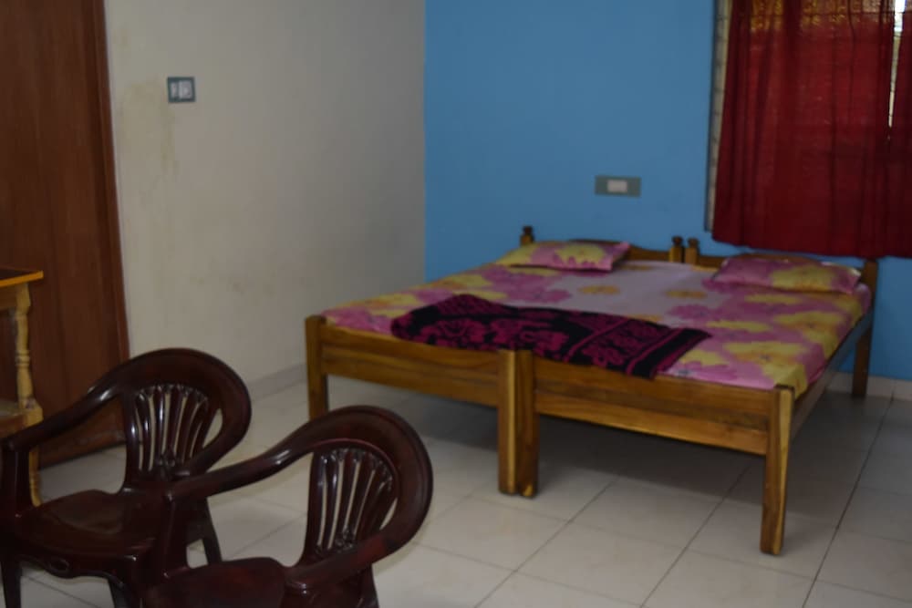 Standard Triple Room, Multiple Beds photo 2