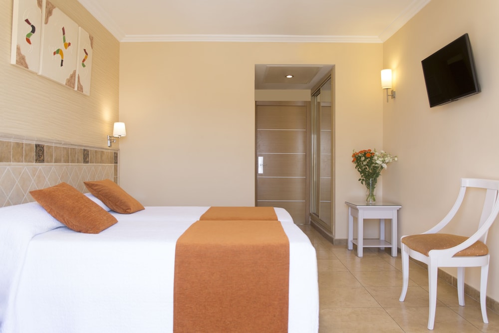 Comfort Room (Plus) - Photo 3