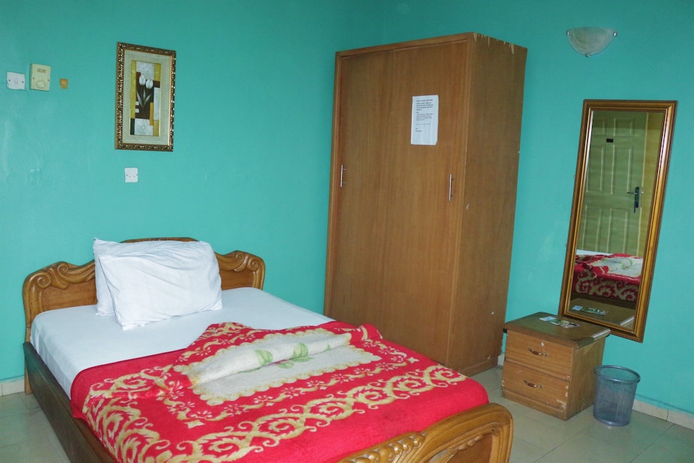 Standard Room photo 2