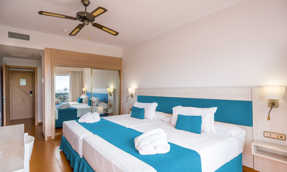 Superior Double Room (1+2)