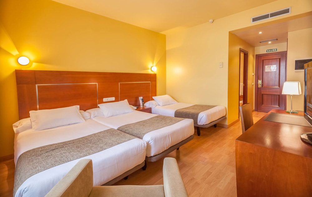Triple Room - Photo 1
