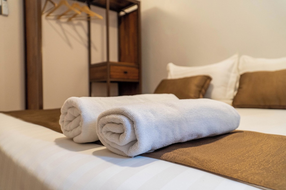Executive Room, 1 King Bed, Garden View