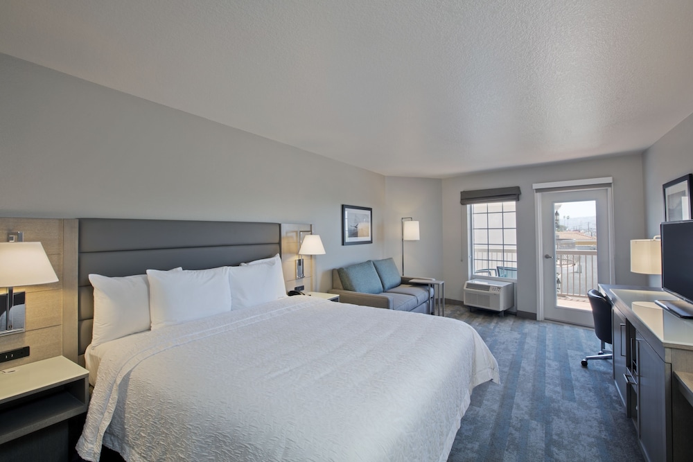 Room, 1 King Bed, Balcony, Ocean View - Photo 4