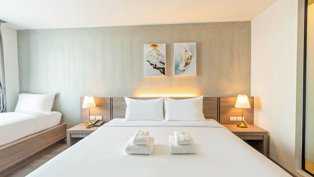 Deluxe Triple Room - Photo 7