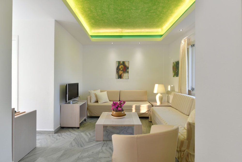 Superior Suite, Garden View