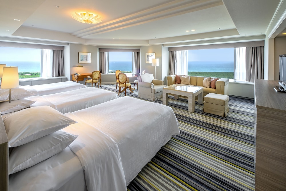 Family Suite, Multiple Beds, Non Smoking, Ocean View (Queen's Family) - Photo 1
