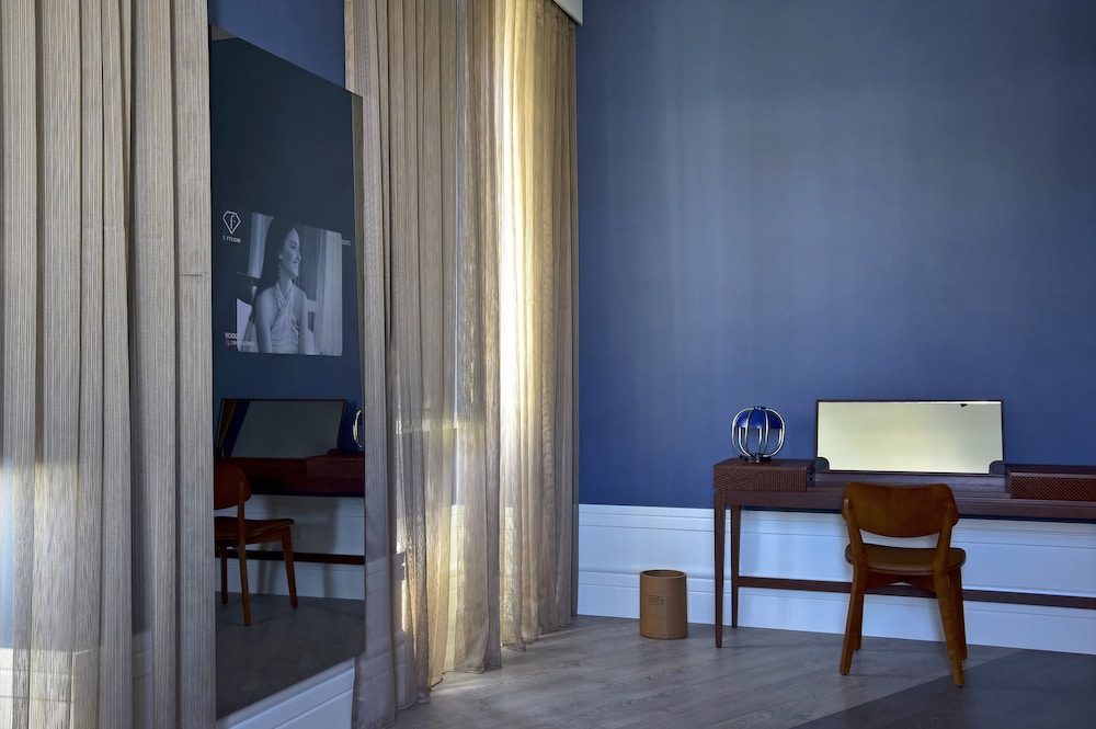 Double Room, City View - Photo 3