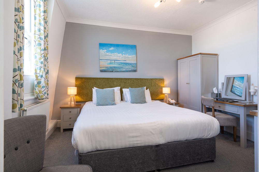 Economy Double Room photo 2