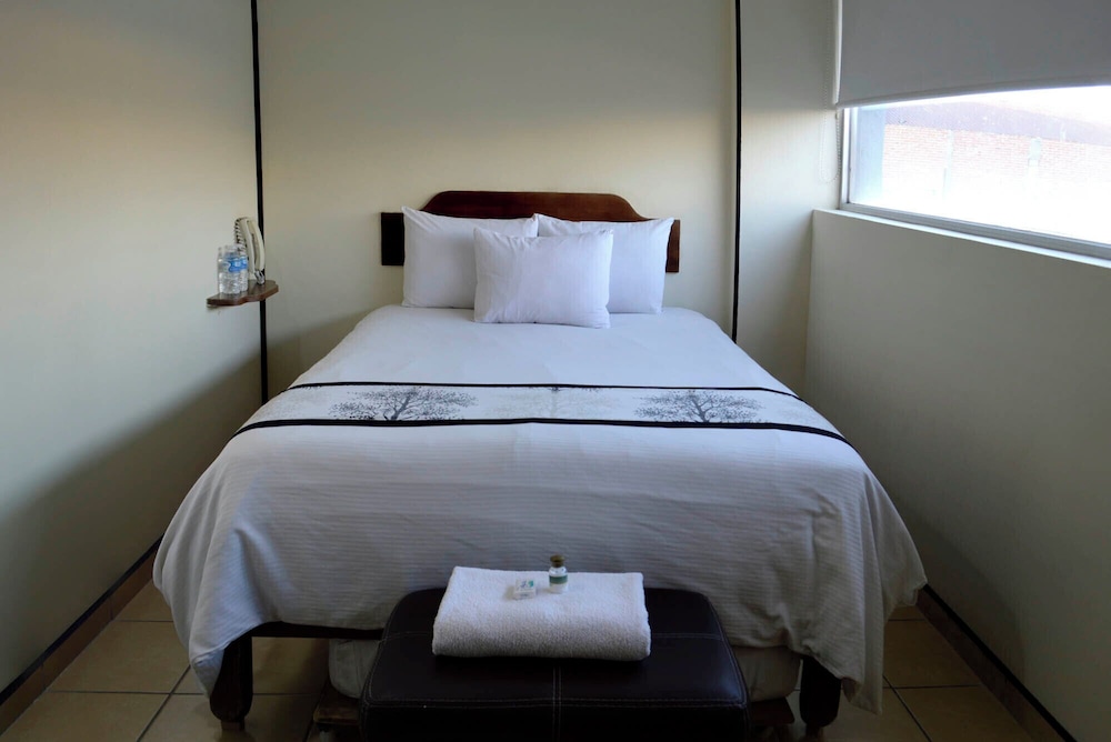 Standard Room photo 3