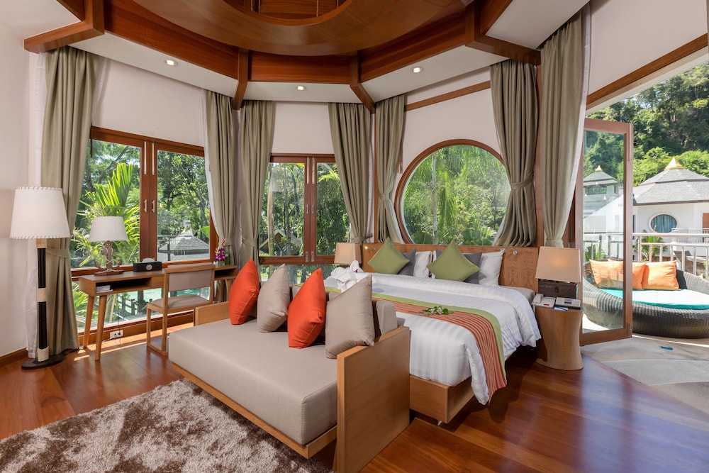 Luxury Grand Pool - Photo 3