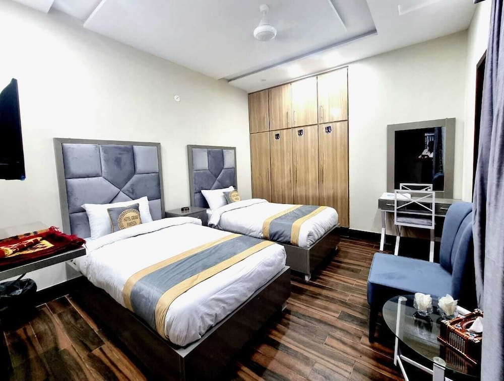 Deluxe Twin Room